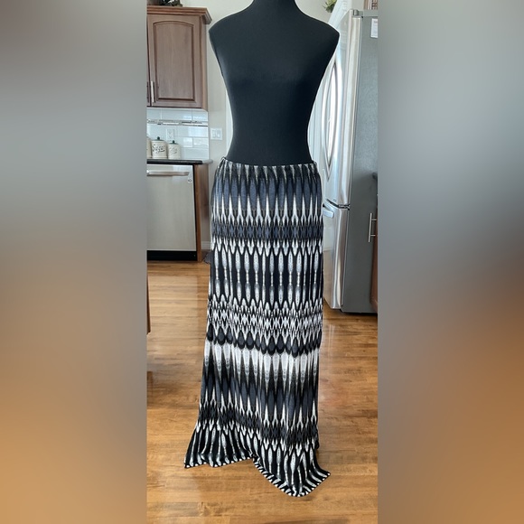 Ricki's Dresses & Skirts - Rickis Maxi Skirt